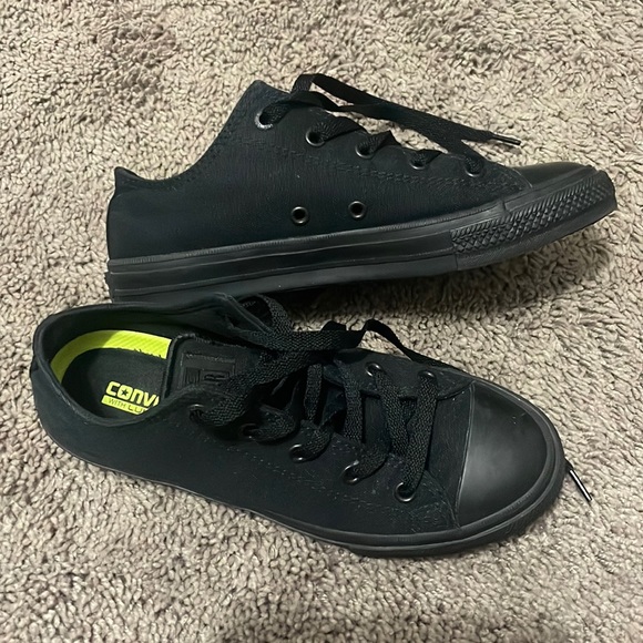 Brand new chuck taylors converse size 3 - Picture 1 of 2